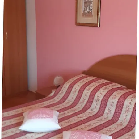 Senka - Oliver Martinscica (Cres)
